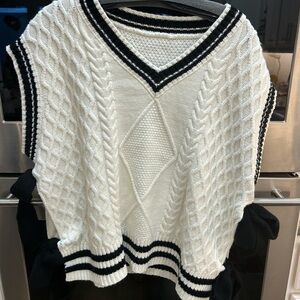 Cider Cable Knit V-Neck Sweater with bow detail size 2XL GUC